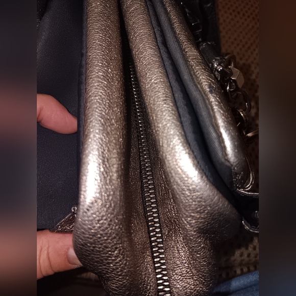 Loewe small amazona leather bag with special lock n key - Picture 5 of 9